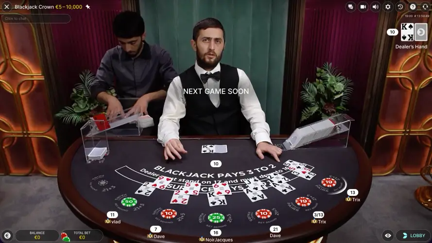 Play Blackjack Crown online with a live dealer
